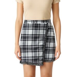 Missguided - Plaid Fringe Mini Skirt Y2K Wrap Style Sz 6